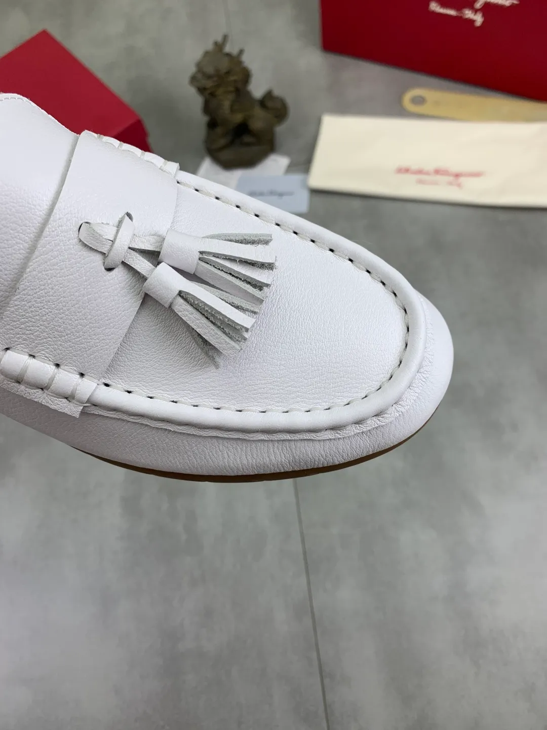 Men's shoes 💰P480 New model [Ferragamo/Ferragamo] Latest model Original imported calfskin, imported pigskin lining + original luxury metal buckle + original rubber outsole Soft and comfortable Size number: 38-44